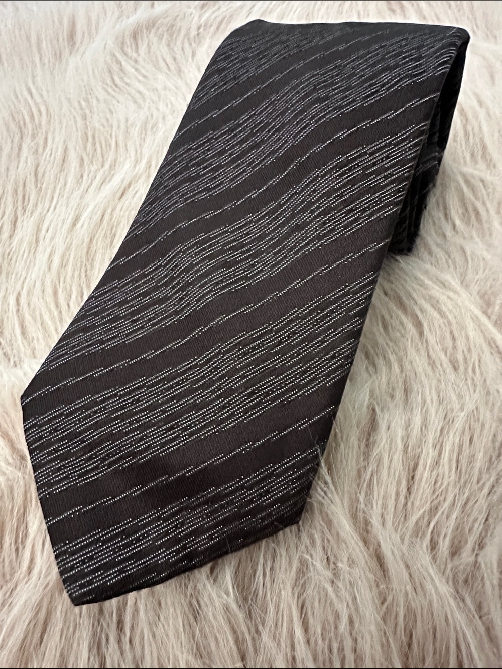 Lanvin Brown Tie with Subtle Gray Diagonal Stripes